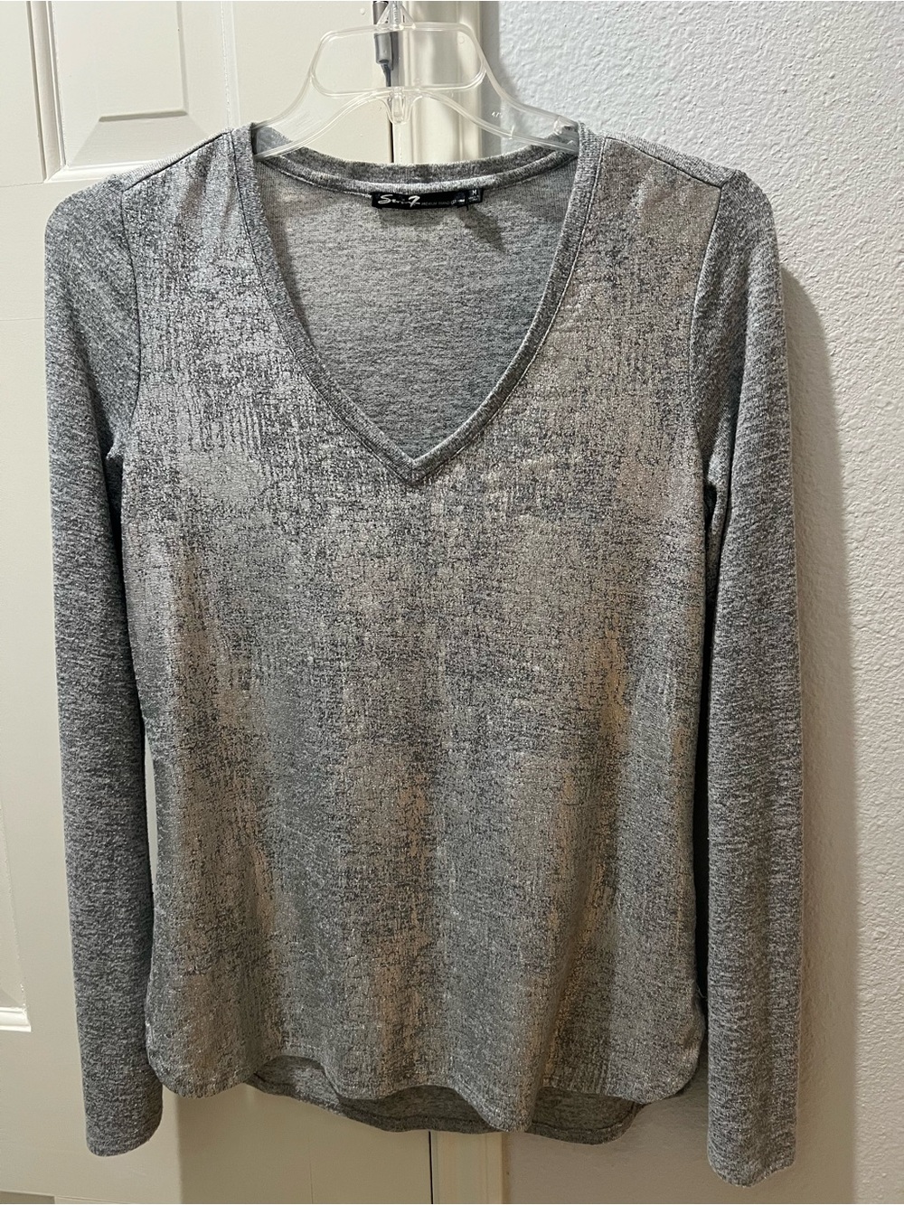 Seven7 Gray V-Neck Long Sleeve Shirt with Shimmer on Front